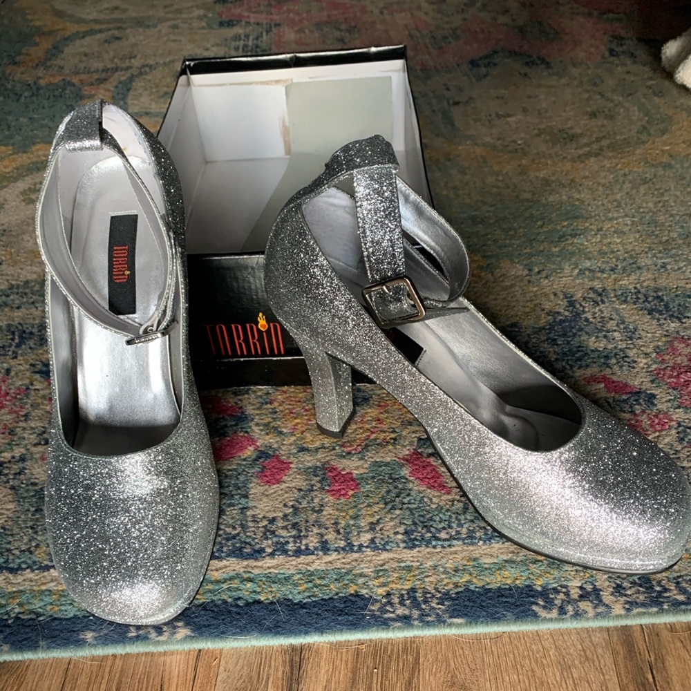 Torrid Glitter Mary Janes Silver Size 9